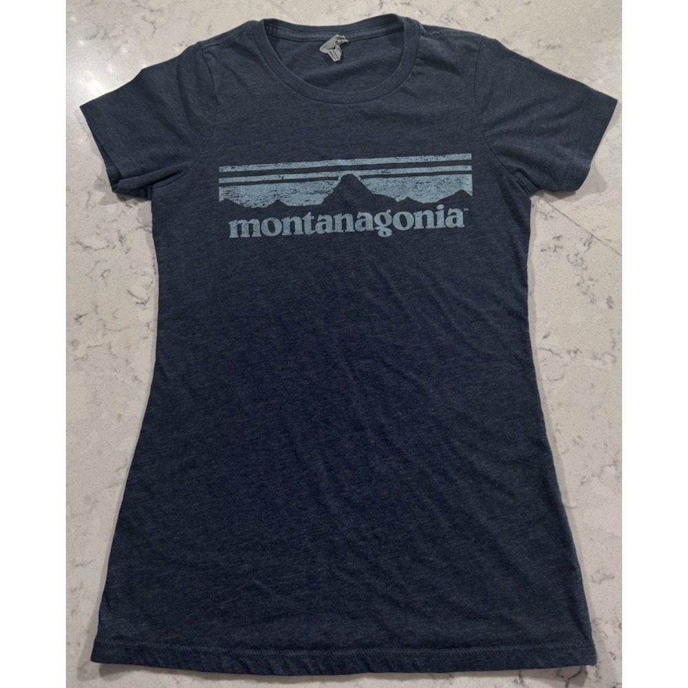 Montanagonia T-Shirt Womens Small Navy Blue Montana Patagonia Graphic Tee